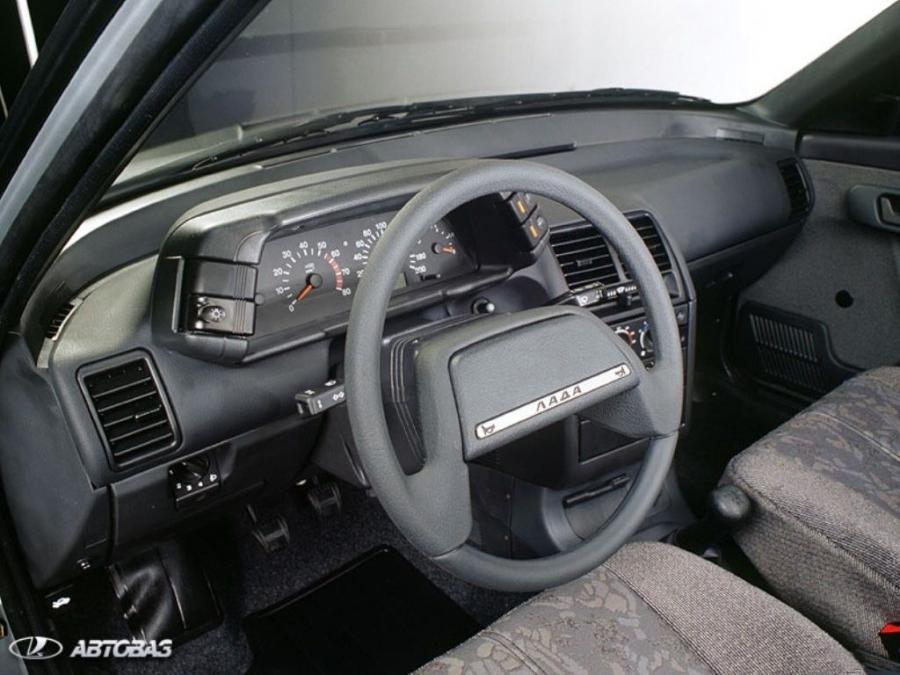 Панель приборов Lada 110 (2110) 1995 года  (фото 16 из 21)